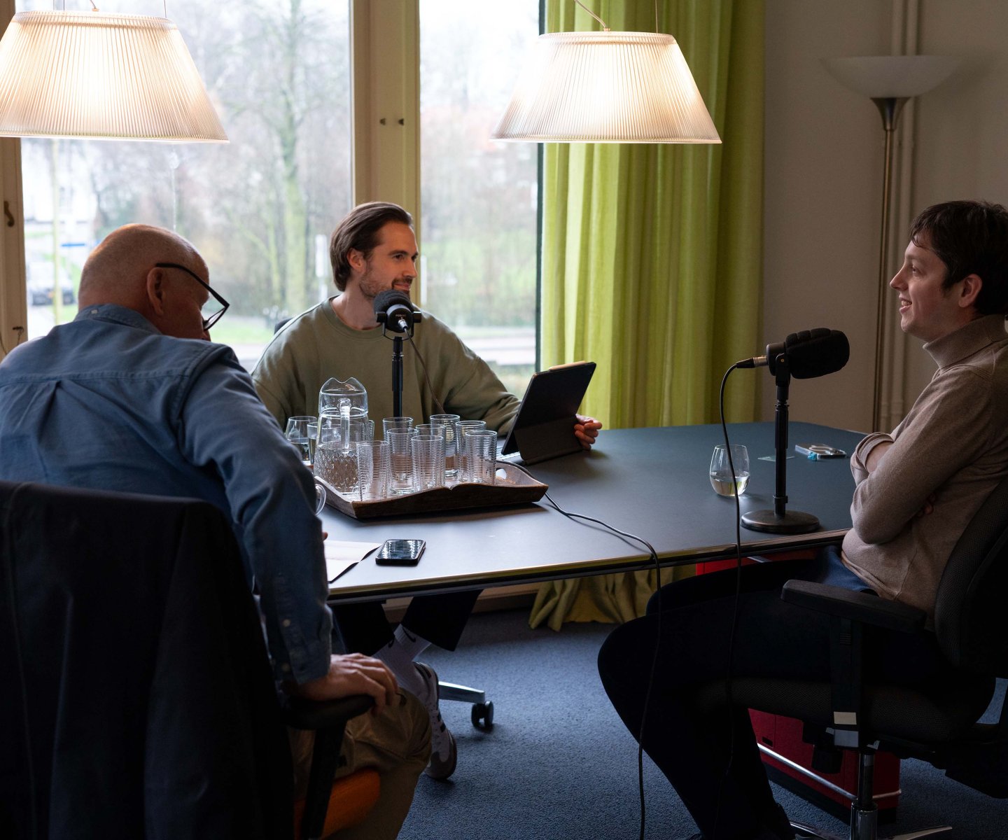 Podcast opname met Adriaan von Harenberg en Harm Korendijk vanuit de Stout Groep studio in Geldermalsen